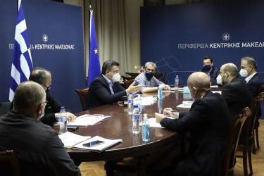 Συνάντηση Τζιτζικώστα με Μπίνη – Στο επίκεντρο τα μέτρα για την πανδημία