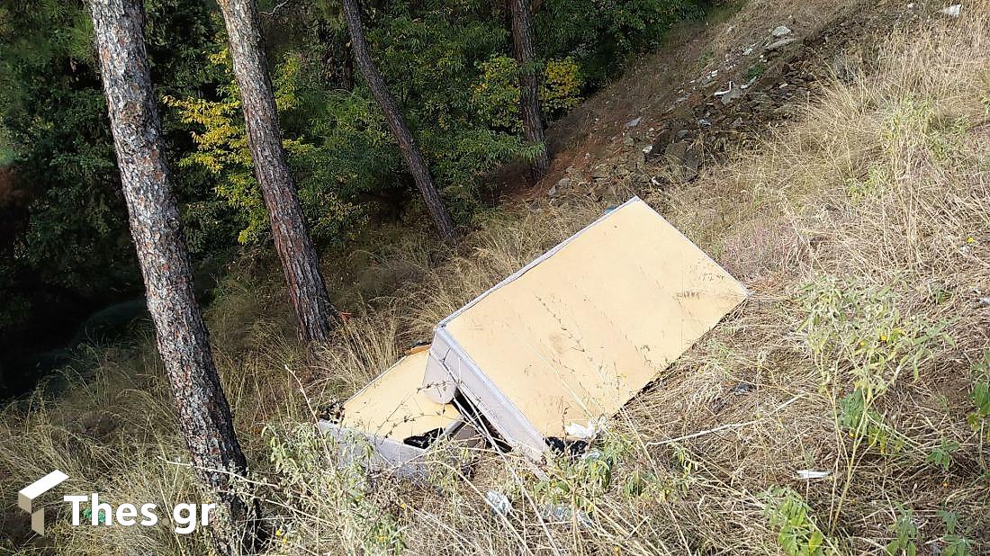 Θεσσαλονίκη δάσος Σέιχ Σου καναπές σκουπίδια