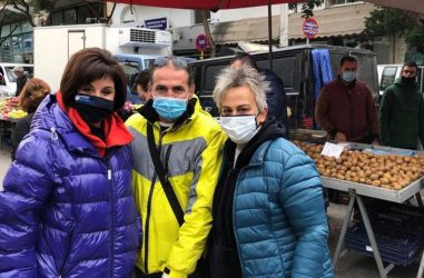 Δωρεάν ιατρικές μάσκες στους πωλητές των λαϊκών αγορών της Θεσσαλονίκης και της Πιερίας