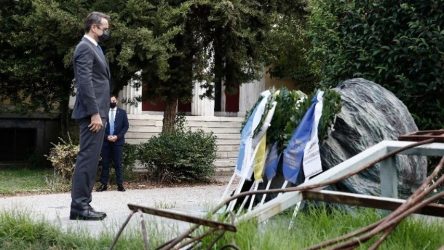Μητσοτάκης: “Με υπευθυνότητα να βγούμε πιο ισχυροί και ενωμένοι”