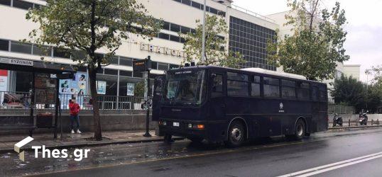 Μπαράζ συλλήψεων στη Θεσσαλονίκη εν μέσω lockdown