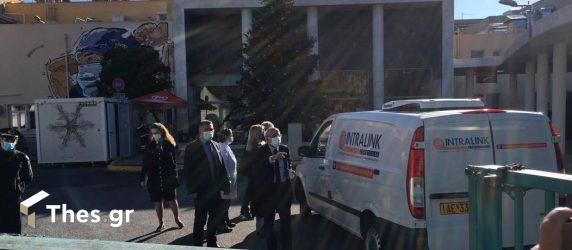 Θεσσαλονίκη: Εφτασαν τα πρώτα εμβόλια στο ΑΧΕΠΑ (ΒΙΝΤΕΟ & ΦΩΤΟ)