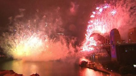 Αυστραλία και Νέα Ζηλανδία υποδέχθηκαν το 2021 – Εντυπωσιακές εικόνες (ΒΙΝΤΕΟ)