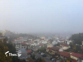 “Πνίγηκε” στην ομίχλη η Θεσσαλονίκη – Με προσοχή οι μετακινήσεις (ΒΙΝΤΕΟ)
