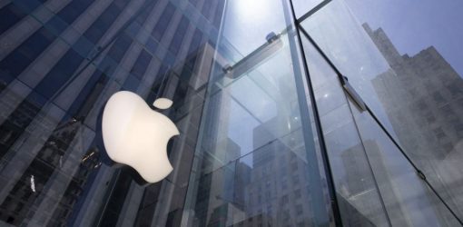 Apple: “Εισβάλλει” και στα ΙΧ με νέο σύστημα πληρωμών και ταχύτερα laptops