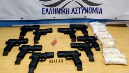 Εβρος: Προσπάθησε να πουλήσει 8.000 ναρκωτικά χάπια και όπλα σε αστυνομικό