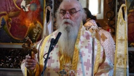 Στην εντατική του 424 με κορονοϊό ο Μητροπολίτης Καστοριάς