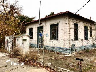 Ερειπωμένο στέκι η πρώην Ναυτική Διοίκηση Βορείου Ελλάδας (ΒΙΝΤΕΟ)