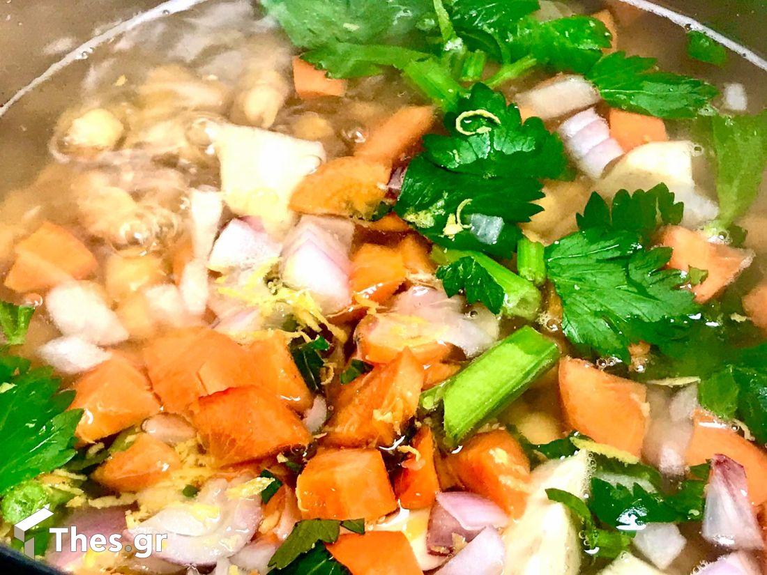 παραδοσιακή ρεβιθάδα ρεβίθια σούπα