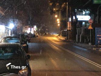 Χιονίζει τώρα γύρω από την Θεσσαλονίκη