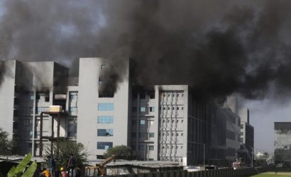 Κορονοϊός: Φωτιά σε εργοστάσιο που παρασκευάζει εμβόλια της AstraZeneca