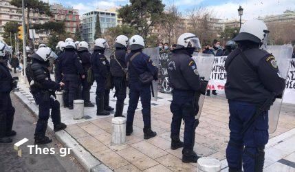 Θεσσαλονίκη: Ενταση στη διαμαρτυρία έξω από το ΥΜΑΘ