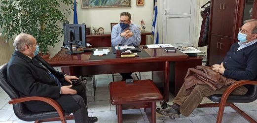 Τσακίρης: “Στηρίζουμε και ενισχύουμε τη λειτουργία εμβολιαστικών κέντρων Covid-19 στο Δ. Ωραιοκάστρου”