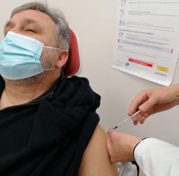Κορονοϊός: Εμβολιάστηκε ο δήμαρχος Κορδελιού – Ευόσμου, Κλεάνθης Μανδαλιανός