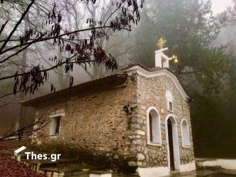 Η Αγία Παρασκευή στο Χορτιάτη: Χειμερινό σκηνικό σε ένα πανέμορφο φυσικό τοπίο (ΒΙΝΤΕΟ)