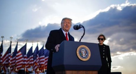 Washington Post: Η κυβέρνηση Τραμπ προμηθεύτηκε μυστικά τα αρχεία τηλεφωνικών συνδιαλέξεων δημοσιογράφων