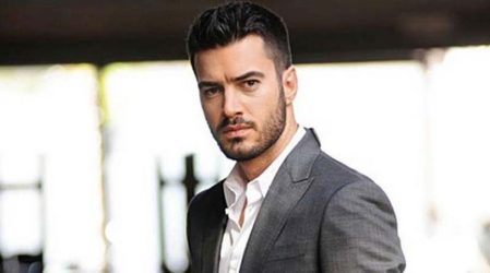 Ο Γιάννης Τσιμιτσέλης μιλά για τη συνεργασία του με τη Βάσω Λασκαράκη