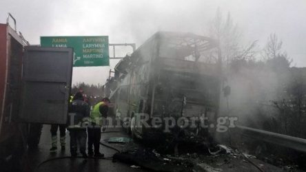 Λεωφορείο του ΚΤΕΛ Θεσσαλονίκης παραδόθηκε στις φλόγες