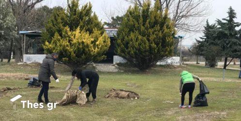Εθελοντές καθάρισαν παραλίες της Επανομής (ΒΙΝΤΕΟ & ΦΩΤΟ)