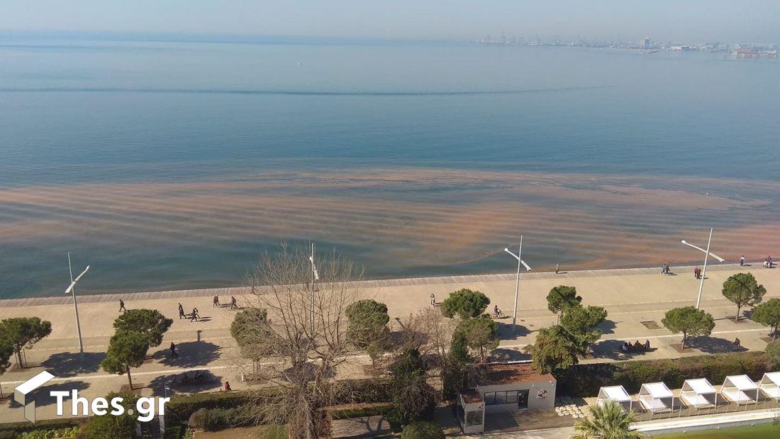 Θεσσαλονίκη παραλία κόκκινη παλίρροια