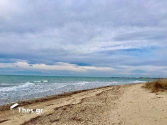 Η παραλία Τούμπα που… ανακάλυψαν οι Θεσσαλονικείς για τον περίπατό τους (ΒΙΝΤΕΟ)