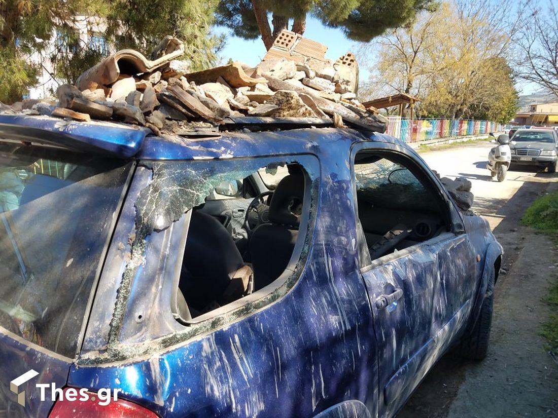 σεισμός ζημιές αυτοκίνητο Θεσσαλία