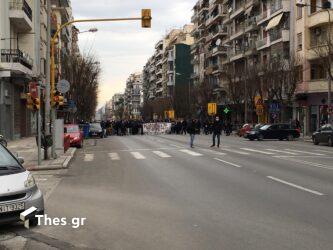 Θεσσαλονίκη: Συγκέντρωση φοιτητών έξω από τη σχολή Θεάτρου (ΦΩΤΟ)