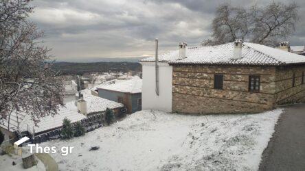 Στα λευκά μέσα στον Μάρτιο ντύθηκε ο Σοχός (ΒΙΝΤΕΟ & ΦΩΤΟ)