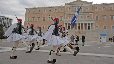 Παρέλαση… δαγκωτό ψήφισαν χθες οι τηλεθεατές