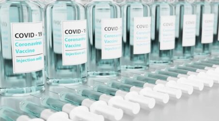 Moderna: Κατασκευάζει εμβόλια με DNA κατά του κορονοϊού