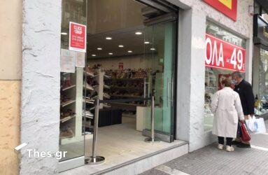 Πέτσας: “Δε συζητάμε απαγόρευση εισόδου ανεμβολίαστων στο λιανεμπόριο – Περιορισμοί στη διασκέδαση”