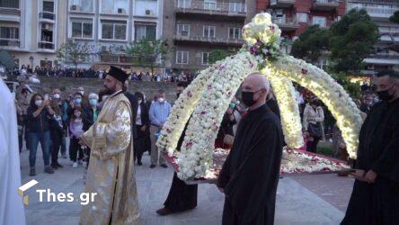 Πλήθος οι παραγγελίες των ανθοπωλών στη Θεσσαλονίκη για τον Επιτάφιο