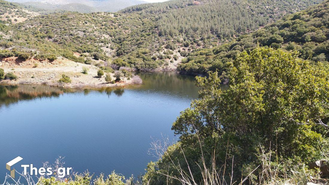 λίμνη Τριαδίου