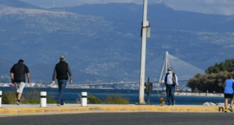 Σε Θεσσαλονίκη, Αχαΐα και Κοζάνη τρεις υπουργοί – «Αντάρτικο» εμπόρων στην Πάτρα
