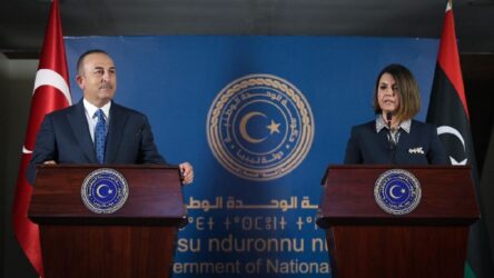 ΥΠΕΞ Λιβύης σε Τσαβούσογλου: «Να φύγουν ξένα στρατεύματα και μισθοφόροι από τη Λιβύη» (ΒΙΝΤΕΟ)