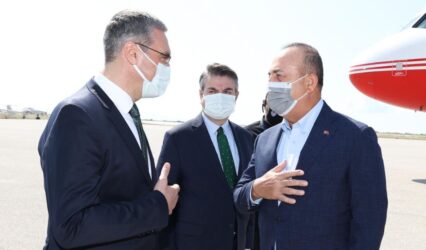 Εφτασε στη Θράκη ο Μεβλούτ Τσαβούσογλου – Αρχισε τις προκλήσεις