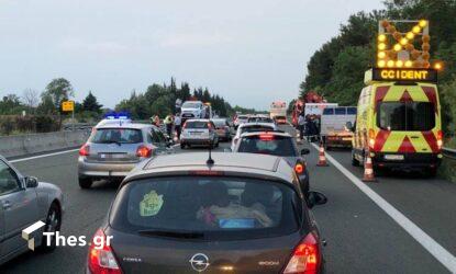 ΕΟ Θεσσαλονίκης – Νέων Μουδανιών: Καραμπόλα στο ύψος της αερογέφυρας Θέρμης