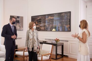 Μητσοτάκης σε Βασίλισσα της Ισπανίας Σοφία: “Σας θαυμάζει όλος ο κόσμος”