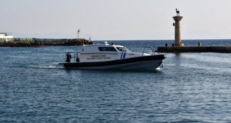 Αυτοκίνητο έπεσε στη θάλασσα στην Καλάνδρα Χαλκιδικής