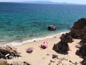 Παραλία Τρίμη: Ο κρυφός ανέγγιχτος παράδεισος μία ανάσα από το Αγιο Ορος (ΒΙΝΤΕΟ & ΦΩΤΟ)