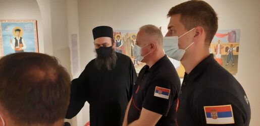 Σε Θεσσαλονίκη και Αγιο Ορος ο Σέρβος πυροσβέστης που πήρε το περιβραχιόνιο του Ρονάλντο κι έδωσε ελπίδα σε βρέφος