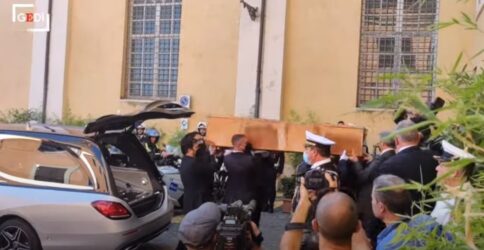 Η Ιταλία αποχαιρέτησε τη Ραφαέλα Καρά (ΒΙΝΤΕΟ)
