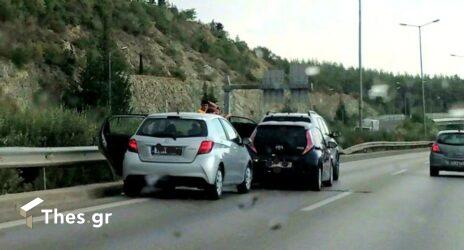 Θεσσαλονίκη: Σύγκρουση τεσσάρων οχημάτων Ι.Χ. στη Μουδανιών