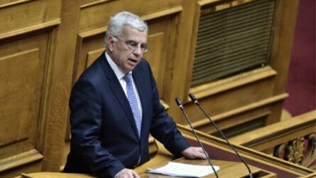 Στράτος Σιμόπουλος: Η δήλωση του βουλευτή για την επίθεση με μπογιές στο πολιτικό του γραφείο