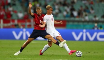 Euro 2020: Η Δανία ζει μέρες του 1992 – Κέρδισε την Τσεχία με 2-1 και πέρασε στους “4”