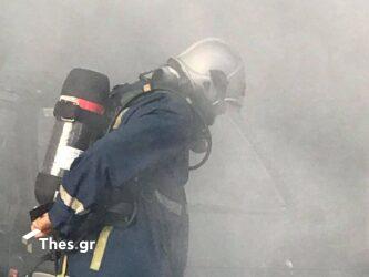 Μέγαρα: Πυροσβέστες που έσωσαν σπίτι από τις φλόγες ζήτησαν συγγνώμη γιατί έσπασαν την πόρτα (ΦΩΤΙΑ)