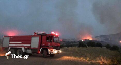 Φωτιά στην Σάμο: Συνεχίζεται και σήμερα (14/7) η μάχη με τις φλόγες