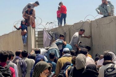 Αφγανιστάν: Τουλάχιστον 13 νεκροί από την έκρηξη – Πληροφορίες και για δεύτερη (ΒΙΝΤΕΟ)