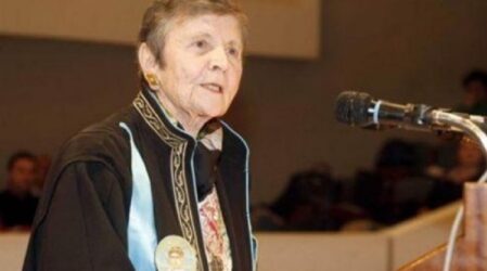 Ανοικτή επιστολή Αρβελέρ: «Εμβολιαστείτε για να σώσουμε την ανθρωπιά και τον πολιτισμό μας»