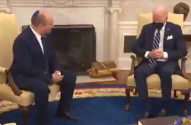 Μπάιντεν: Τον… πήρε ο ύπνος κατά τη διάρκεια συνέντευξης Τύπου (ΒΙΝΤΕΟ)